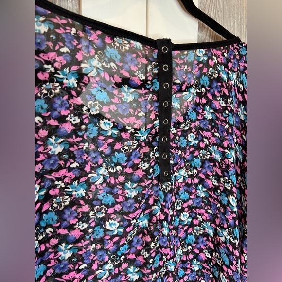 B3.36 Forever 21 Floral Sheer Top Button Down Back M - Picture 6 of 6